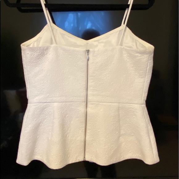 RW&Co peekaboo top - Picture 6 of 15